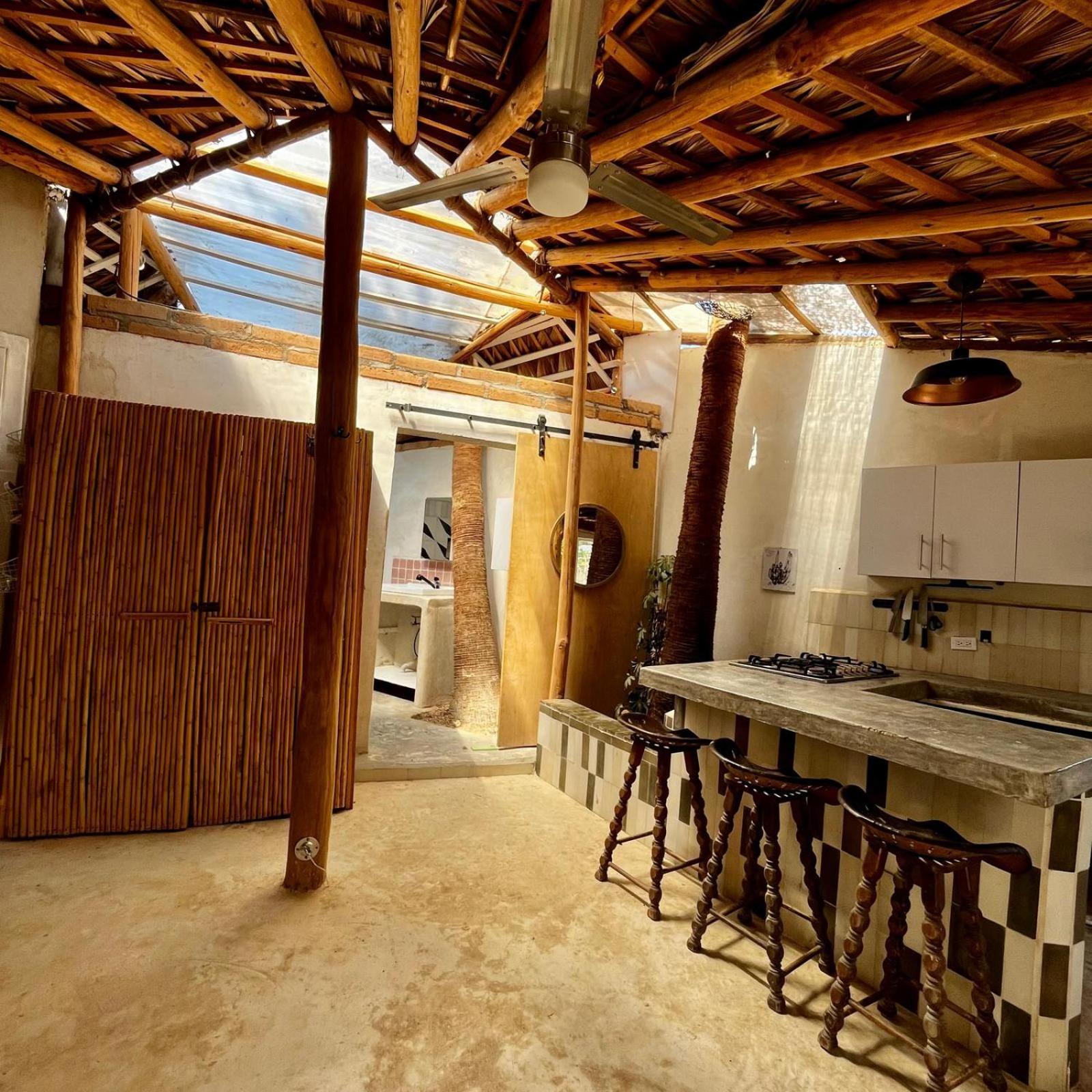 トドス・サントス La Sardinaホステル エクステリア 写真